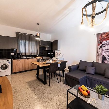 Serenityone - Centrally Located One Bedroom Apt Ayia Napa Bagian luar foto