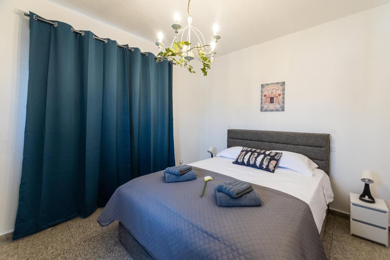 Serenityone - Centrally Located One Bedroom Apt Ayia Napa Bagian luar foto