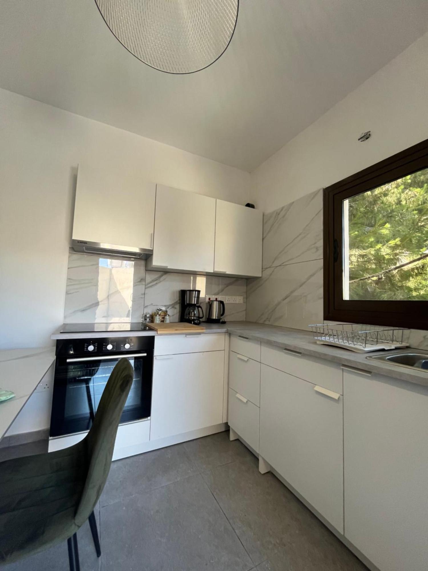 Serenityone - Centrally Located One Bedroom Apt Ayia Napa Bagian luar foto