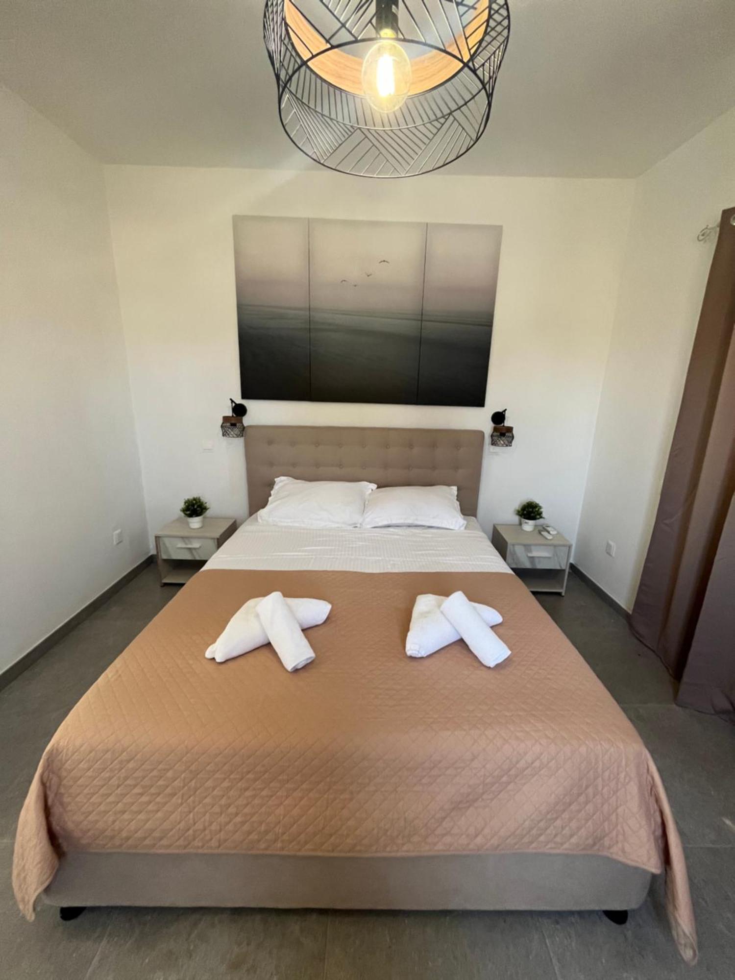 Serenityone - Centrally Located One Bedroom Apt Ayia Napa Bagian luar foto