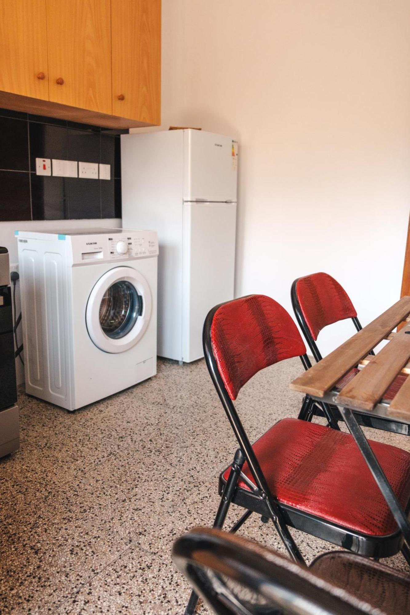 Serenityone - Centrally Located One Bedroom Apt Ayia Napa Bagian luar foto