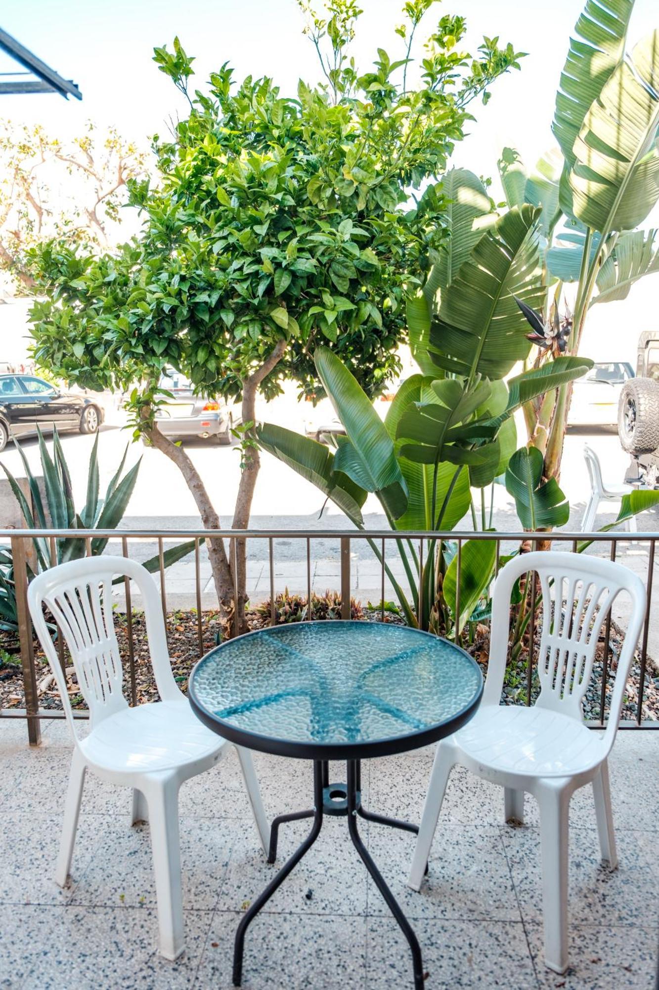 Serenityone - Centrally Located One Bedroom Apt Ayia Napa Bagian luar foto